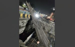pune metro framework collapses