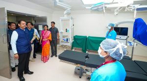 Fadnavis at Pushplata DY Patil Hospital